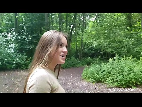 ❤️ Suxerinlle a Evelina que fodemos nun lugar público! Ela dixo que si. Entón fodiuna no cu e corme na súa boca. Entón ela cabreouse. Porno en % gl.dickies-shop.ru % ️❤